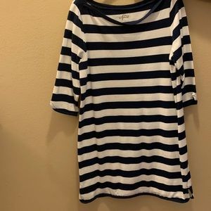 Women’s t-shirt dress.